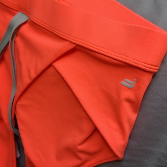 Fabletics Sports Bra, Pink, Size 1X/16-18 - Picture 3 of 4